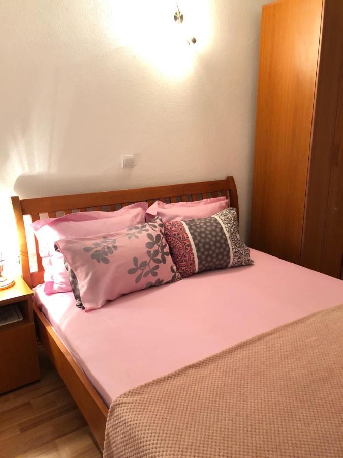 Guest House Nuhii Улцинь Екстер'єр фото