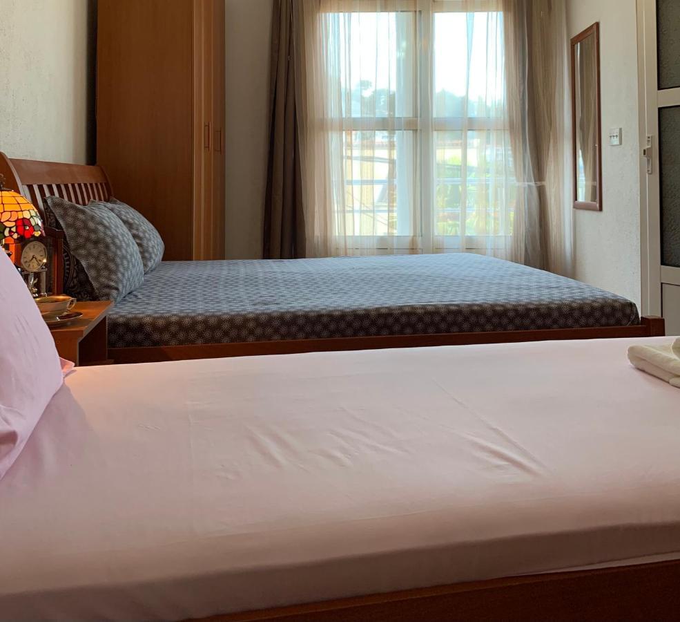 Guest House Nuhii Улцинь Екстер'єр фото